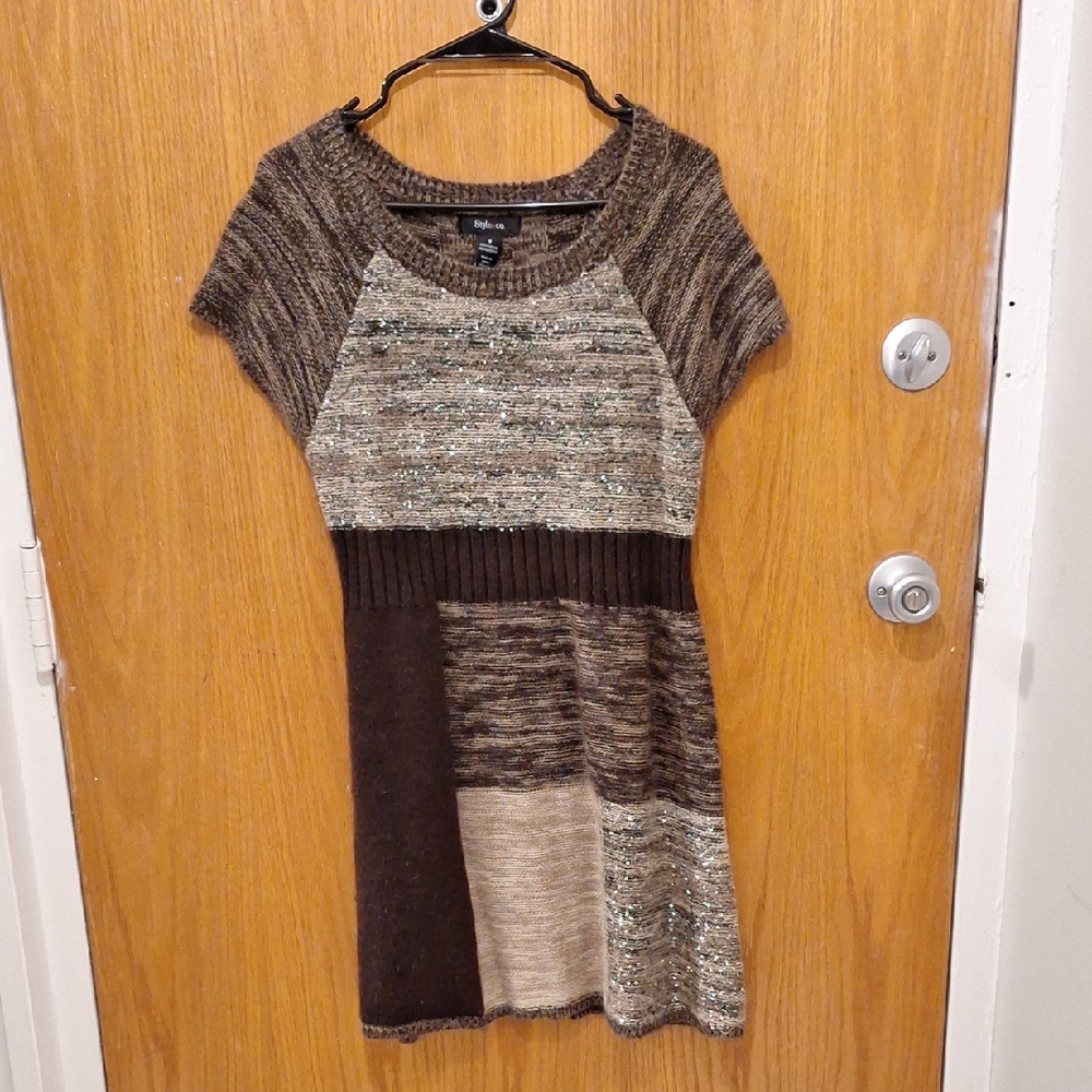 Classy brown sweater dress with sequins
